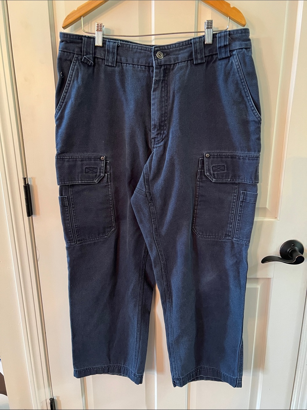 Duluth Trading Co. Men's Navy Cargo Pants - Rugged Workwear 37x30 Gusset